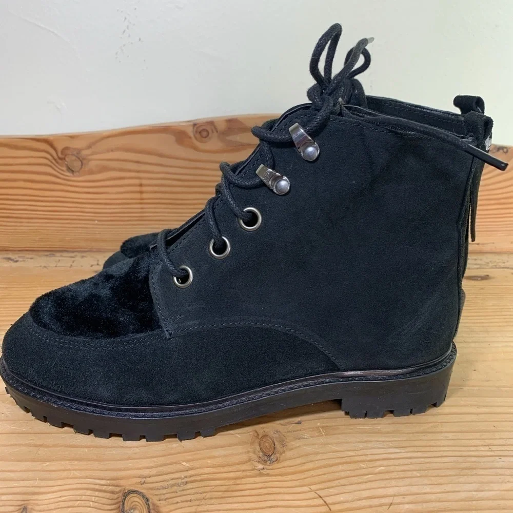 TOP SHOP BLACK SUEDE AND FAUX FUR BOOTIES